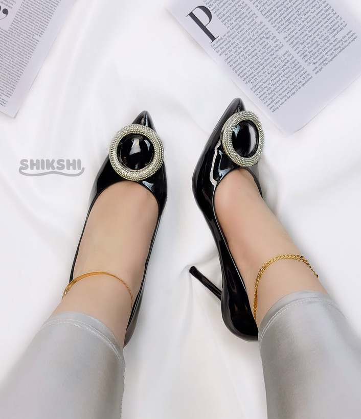 کفش پاشنه بلند زنانه برند majini کار وارداتی جنس ورنی راحت و باکیفیت